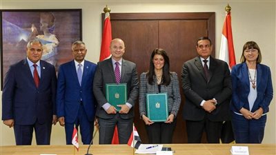 المشاط توقع اتفاقية منحة مع السفير الكندي بقيمة 10 ملايين دولار كندي لتنفيذ مشروع الزراعة الذكية