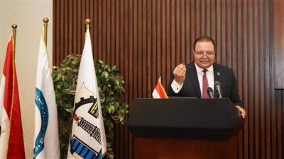 الاعتماد والرقابة والتأمين الصحي يشاركان في ندوة مع اتحاد نقابات عمال مصر 