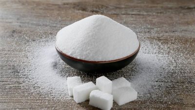 من 5 – 6 ملاعق يومياً.. فوائد وأضرار السكر الأبيض للجسم