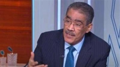 ضياء رشوان: قرار الرئيس السيسي بالإفراج عن زكى والباقر يوفر مناخا إيجابيا للحوار