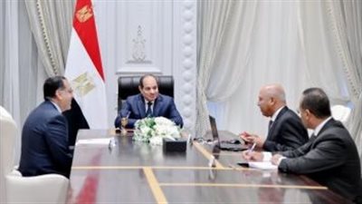 الرئيس السيسي يطلع على الموقف التنفيذى والتشغيلى لعدد من مشروعات وزارة النقل