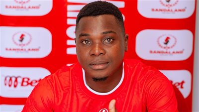 عاد إلى بيته.. سيمبا يعلن عودة ميكيسوني لاعب الأهلي السابق