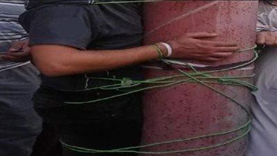 كشف ملابسات صورة مواطن مقيد بأحد الأعمدة بالشرقية