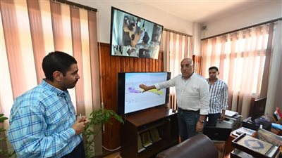 وزير الإسكان يستعرض المخطط الاستراتيجي لامتداد 