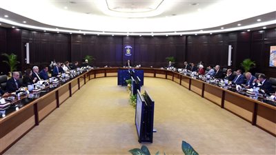 الحكومة تصدر 5 قرارات جديدة 