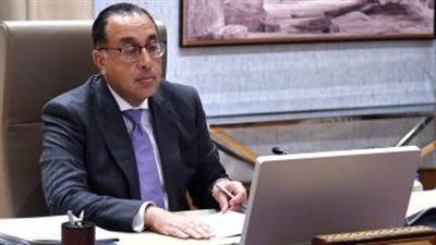 رئيس الوزراء: لا يمكن قطع أو تخفيف الكهرباء عن المناطق السياحية أو الساحلية