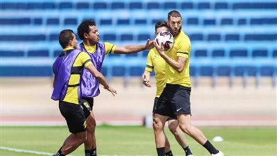 البطولة العربية.. طارق حامد وبنزيما يقودان تشكيل اتحاد جدة أمام ضد الصفاقسي