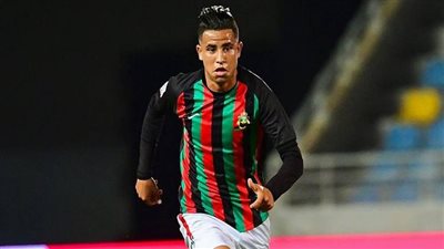 المغربي رضا سليم يصل مطار القاهرة تمهيدًا لانضمامه إلى الأهلي رسميًا (صور)