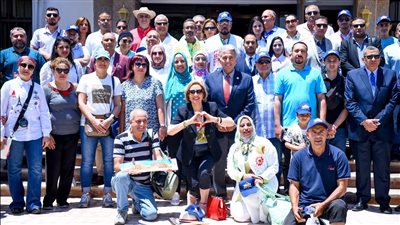 وزارة الهجرة تنظم زيارة للمشاركين في مؤتمر 