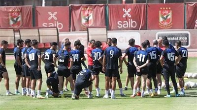 بعد فسخ التعاقد.. بيراميدز يخطف لاعب وسط الأهلي مجانا
