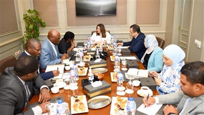 وزيرة الهجرة تستقبل مدير إدارة الهجرة نائب وزير الداخلية بزيمبابوي