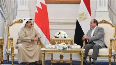 الرئيس السيسى يبحث مع عاهل البحرين فى مدينة العلمين العلاقات بين البلدين