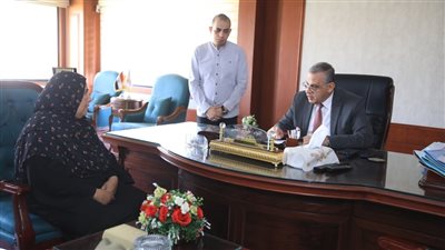 176 مواطن يعرضون مطالبهم وشكواهم خلال اللقاء الجماهيري بسوهاج