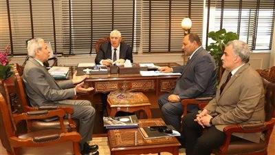 وزير الزراعة يتابع تنفيذ تكليفات القيادة السياسية بتنمية الثروة السمكية والبحيرات وزيادة الإنتاجية من الأسماك