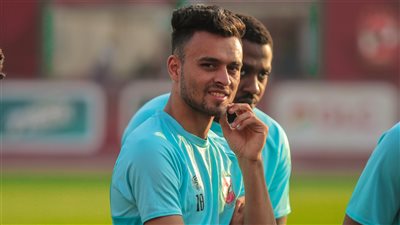 بعد تعثر صفقة سوزا.. الأهلي يناقش فكرة الاكتفاء بـ صلاح محسن لتدعيم الهجوم