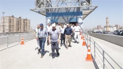 وزير النقل يوجه بتسليم من يلقى القمامة على الطريق الدائرى للنيابة العسكرية