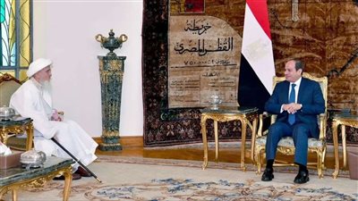 الرئيس السيسى يمنح 