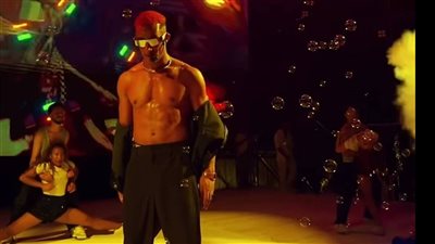 قلع تاني| محمد رمضان يظهر عاريًا.. وتحرك رسمي ضد الأسطورة