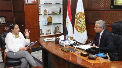 وزير العمل يستقبل غادة عجمي عضو لجنة العلاقات الخارجية بمجلس النواب 