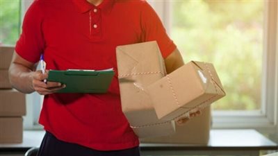 تعليق مثير من زوج صاحبة تريند مندوب الشحن.. ورسالة لـ