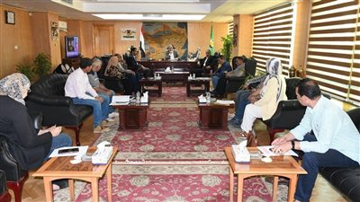 محافظ الفيوم يتابع آليات تنمية الثروة السمكية ببحيرتى قارون والريان