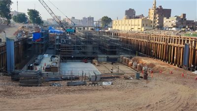 وزير الري يتابع إجراءات تطبيق نظام السلامة المهنية بمشروع مجموعة قناطر ديروط الجديدة