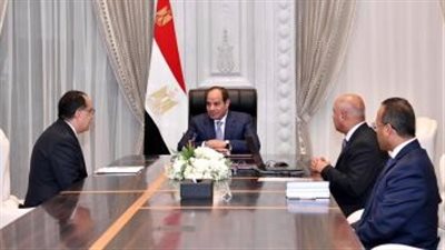 وزير النقل: الرئيس السيسي وجه بإنشاء مصانع للمترو والقطارات والسفن والأتوبيسات بمصر