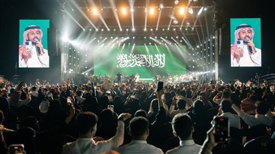 يستعد لإحياء حفلاً غنائياً في لندن.. فؤاد عبدالواحد يطرب جمهور القصيم