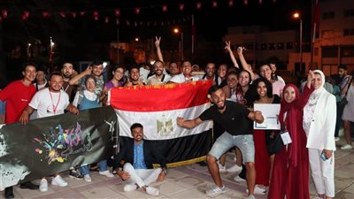 جامعة عين شمس تفوز بالجائزة الكبرى لافضل عرض مسرحي بالمهرجان الدولي للمسرح الجامعي  بتونس