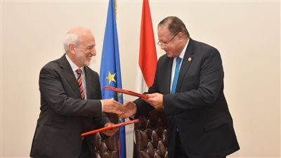 وزيرة الثقافة تشهد توقيع بروتوكول تعاون بين الأعلى للثقافة واتحاد المعاهد الثقافية الأوروبية لتنفيذ مشروع 