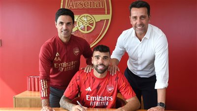 الصفقة الرابعة.. رسمياً أرسنال يضم الحارس دافيد رايا