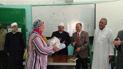 الإدارة التعليمية بمنطقة السويس الأزهرية تحتفل بتكريم أبنائها