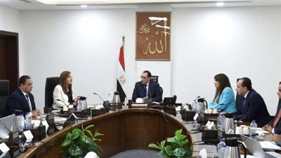 الحكومة تناقش تطوير منطقة مربع الوزارات بعد الانتقال للعاصمة الإدارية