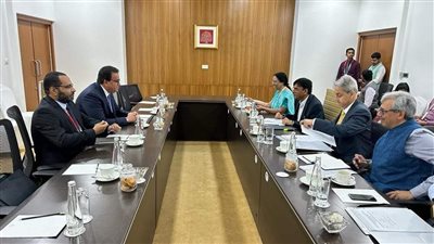 وزير الصحة يبحث مع نظيره الهندي التعاون في مجالات تصنيع الأدوية