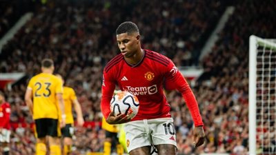 راشفورد يقود هجوم مانشستر يونايتد ضد توتنهام في الدوري الإنجليزي