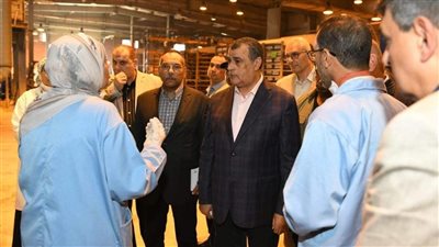 وزير الإنتاج الحربي يتفقد 