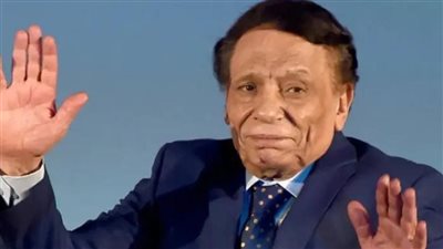 ظهور نادر لزوجة عادل إمام يشعل مواقع التواصل الاجتماعي