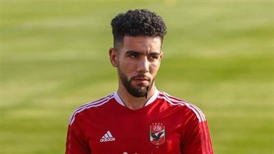 صفقة المهاجم تتعقد.. القندوسي يشترط الحصول على مستحقاته كاملة ويهدد بشكوى الأهلي