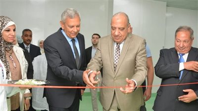 وزير قطاع الأعمال يفتتح مشروع تطوير بشركة ممفيس للأدوية بتكلفة 33 مليون جنيه