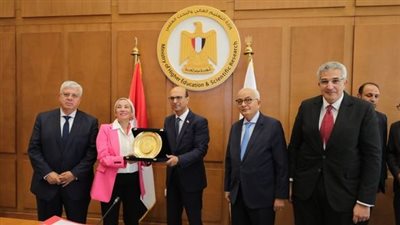 وزراء التعليم العالي والبيئة والتربية والتعليم يشهدون توزيع جوائز مسابقة أفضل جامعة صديقة للبيئة 