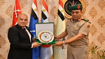 جامعة عين شمس تنظم إحتفالية فنية لعدد من أسر الشهداء والمصابين