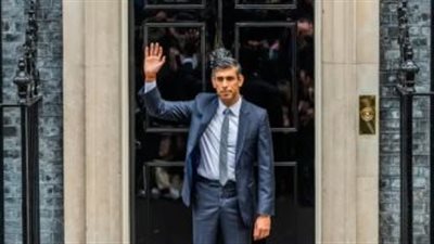 ديلى ميل: فوضى فى حركة السفر ببريطانيا بسبب عطل فى نظام المراقبة الجوية