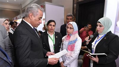 وزير العمل يفتتح ملتقى توظيف يوفر 10 آلاف و 5 فرصة عمل في 80 شركة خاصة لشباب القاهرة