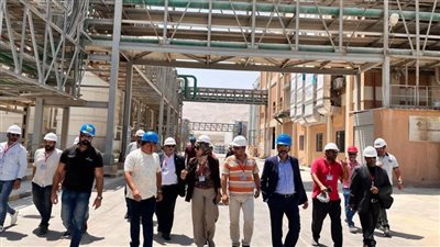 رئيس جهاز السويس الجديدة في زيارة لـ جلاكسي للكيماويات