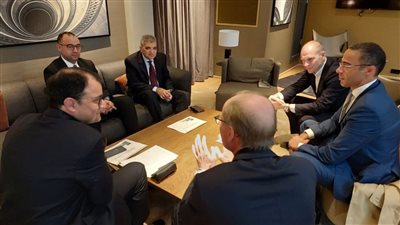 الفريق أسامة ربيع يشهد توقيع اتفاقية تمديد التعاون الثنائي مع مجموعة ميرسك العالمية 