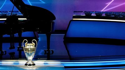 باريس في مجموعة الموت.. قرعة دوري أبطال أوروبا تسفر عن مجموعات نارية