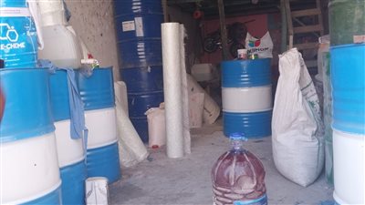 تموين العجمى يضبط منتجات وسلع وخامات مجهولة المصدر