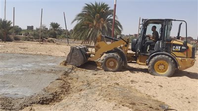 إزالة فورية لحالتي تعد بالبناء بمركز ومدينة فايد بالإسماعيلية 