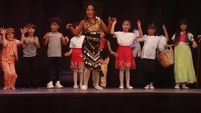 غناء وحكي واستعراضات في حفل فرقة أطفال أوبرا عربي بالأنفوشي