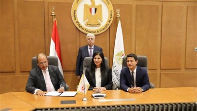 وزير التعليم العالي يشهد توقيع اتفاقية تعاون بين الجامعة البريطانية وصندوق 